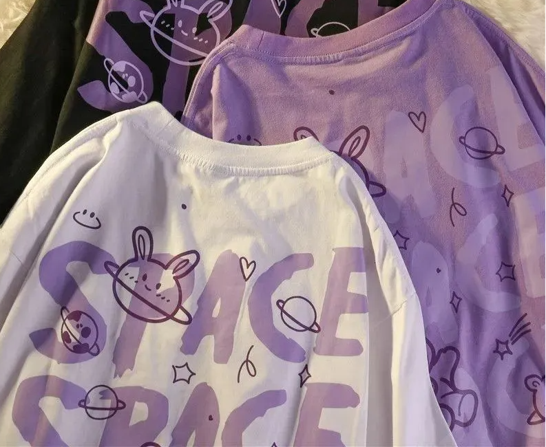 Captura-de-pantalla-2022-01-26-161616.png CAMISETA OVERSIZE CON ESTAMPADO ESPACIAL - Imagen 1